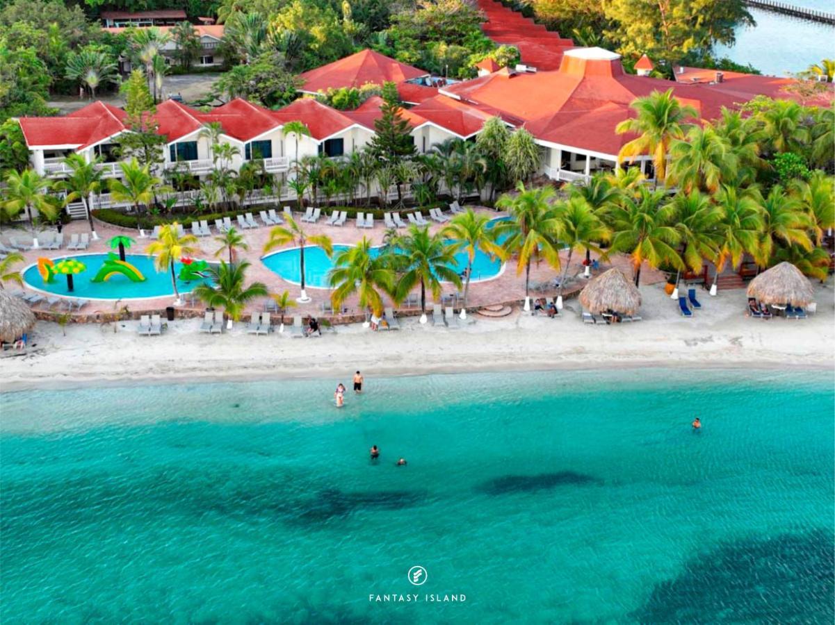 Fantasy Island Beach Resort And Marina First Bight Екстер'єр фото
