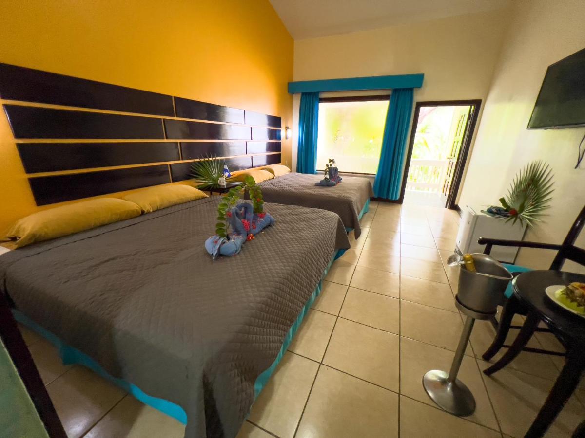Fantasy Island Beach Resort And Marina First Bight Екстер'єр фото