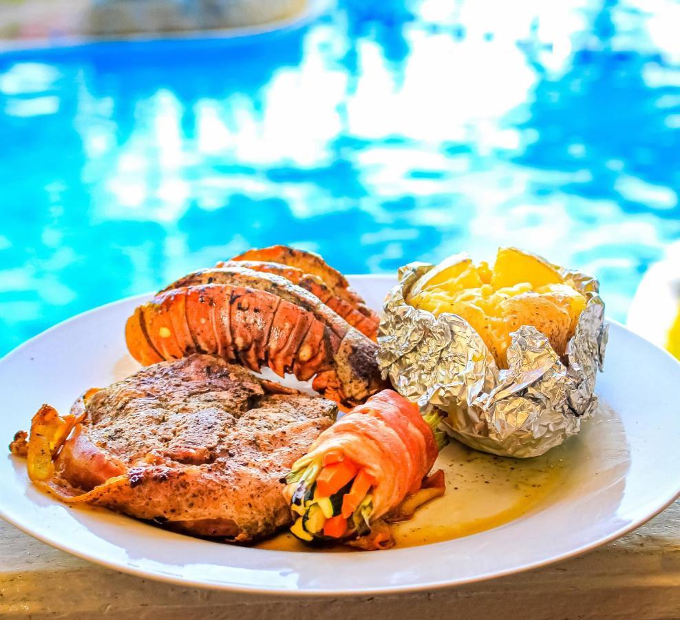 Fantasy Island Beach Resort And Marina First Bight Екстер'єр фото