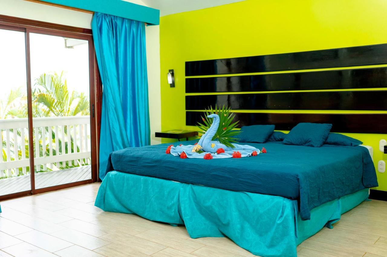 Fantasy Island Beach Resort And Marina First Bight Екстер'єр фото