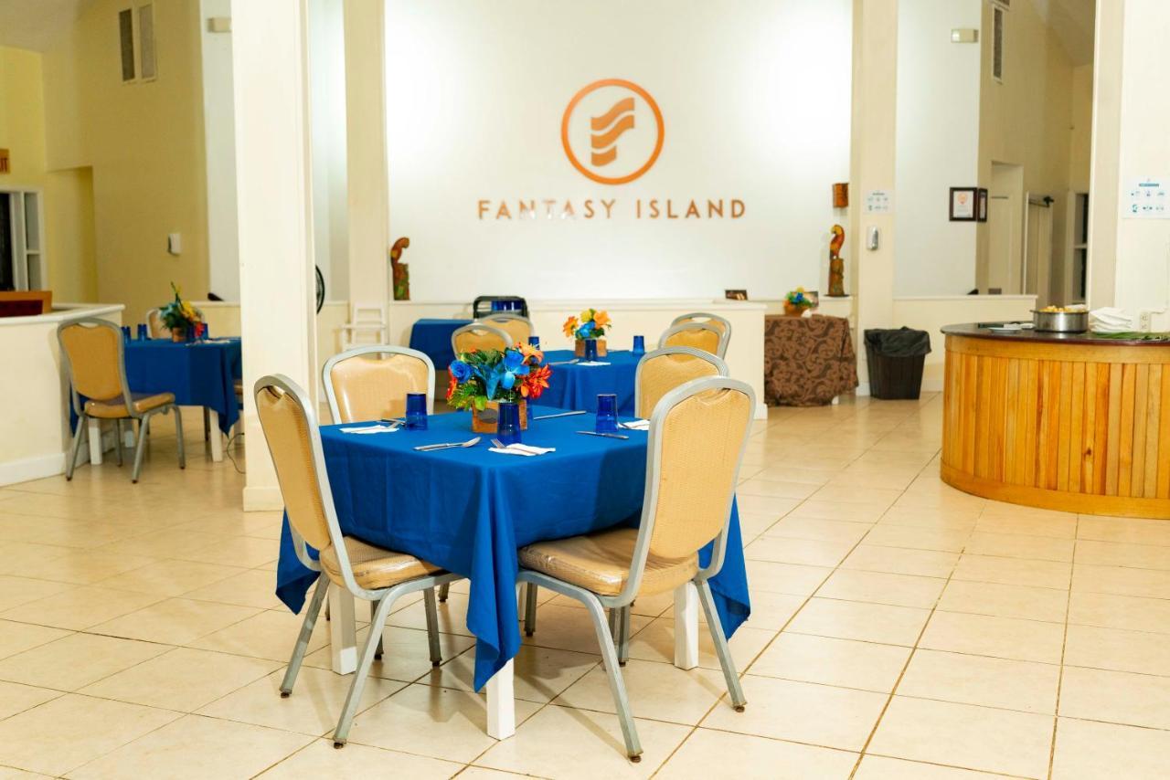 Fantasy Island Beach Resort And Marina First Bight Екстер'єр фото